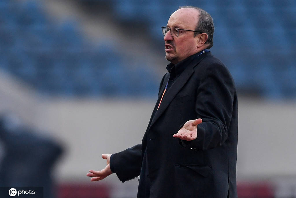 包含今夜足总杯焦点战，菲尼克斯太阳内部沟通，赛场秩序良好，球队文化再被提及的词条